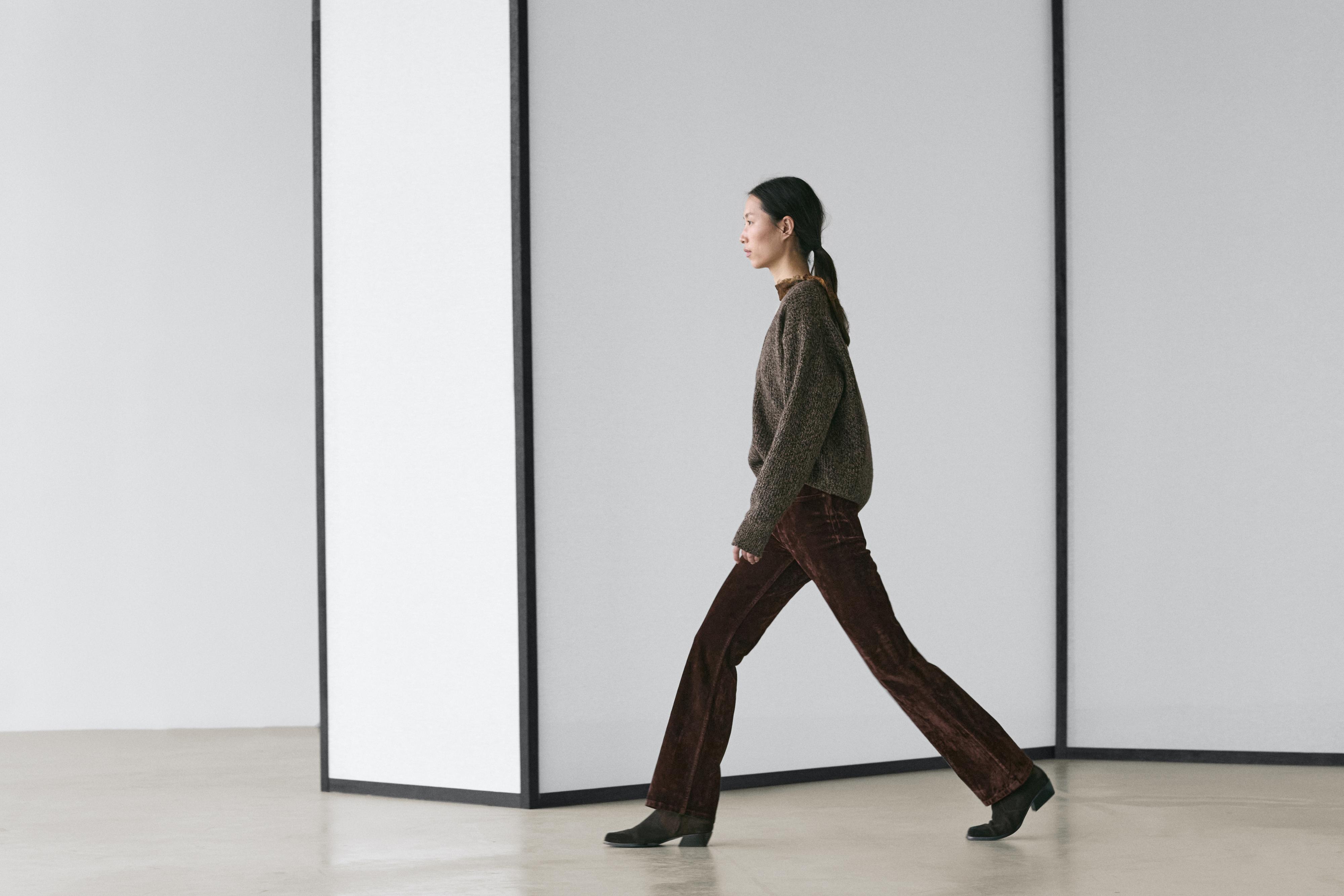 High-waist flocked boot-cut jeans